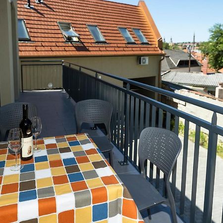 Star Apartman Eger Eksteriør billede