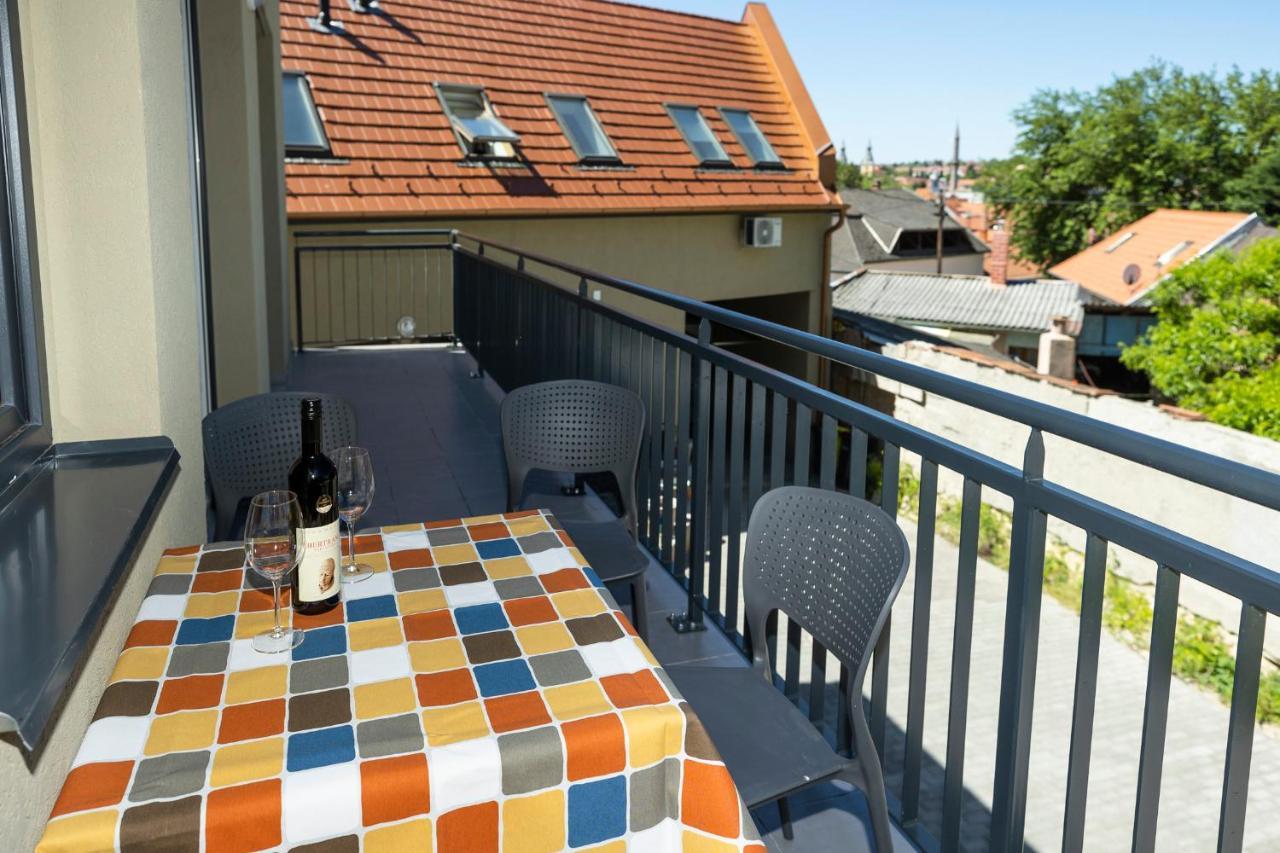 Star Apartman Eger Eksteriør billede